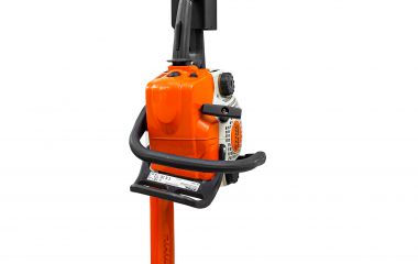 Новый кронштейн КБ-01-121 — надёжное хранение бензопилы и бура